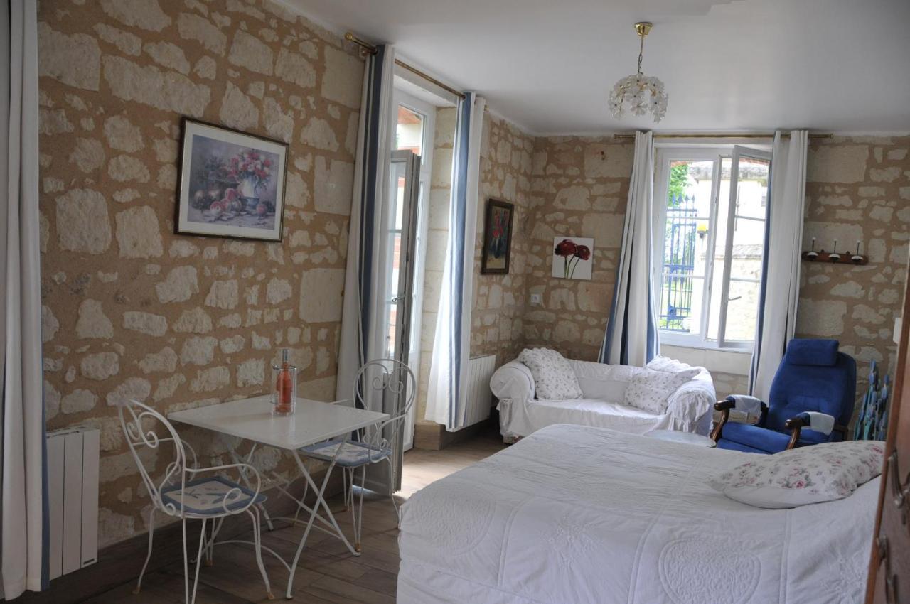 PETITE MAISON des ROSES Brain-sur-Allonnes Exterior foto